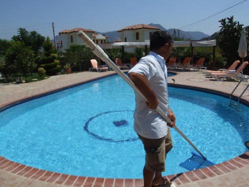 The Many Advantages Of Hiring A Company For Your Pool Cleaning