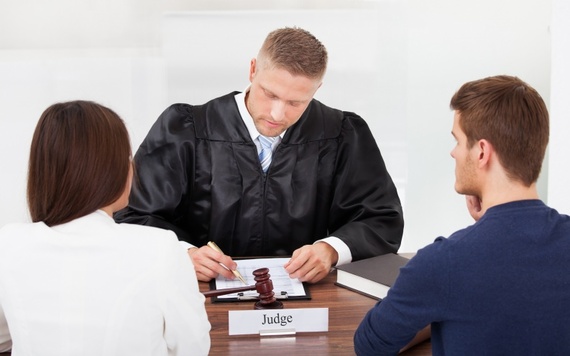 Family Law Attorney Helps Maintain Family Life In Difficult Times