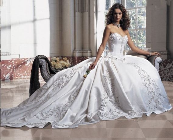 Top Wedding Dress Designers Of 2016