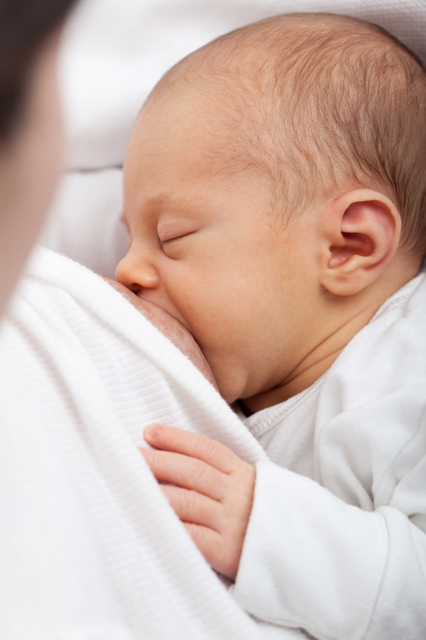Is Breastfeeding or Lactation Beneficial For New Born and Their Moms?