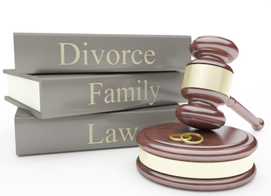 Why Work With A Divorce Attorney When Negotiating Marriage Dissolution