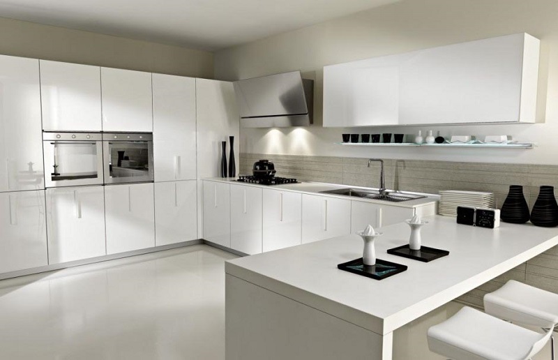 White Italian Kitchen Design