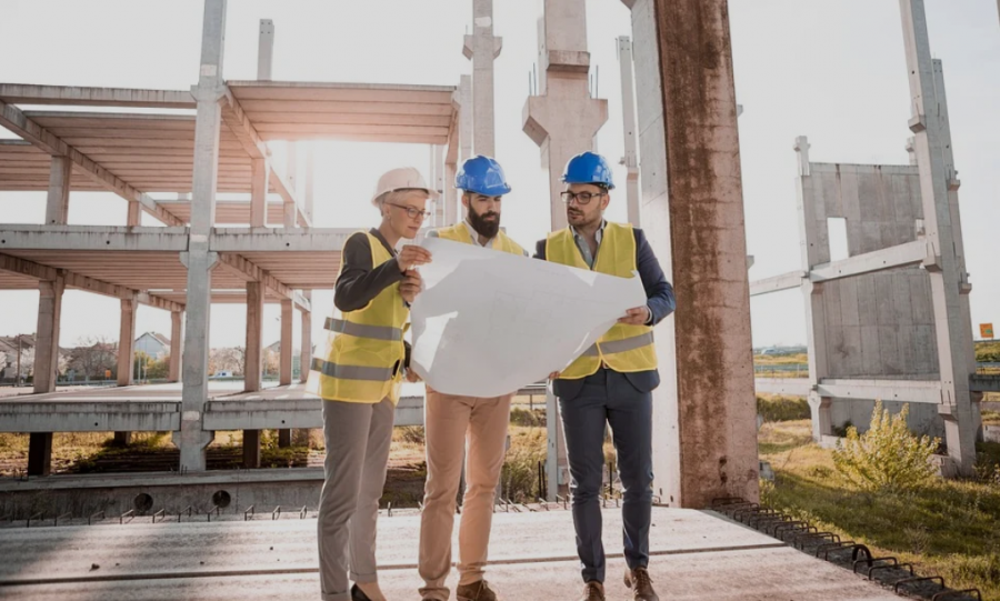 Essential Equipment Needed to Set Up A Safe Construction Work Zone