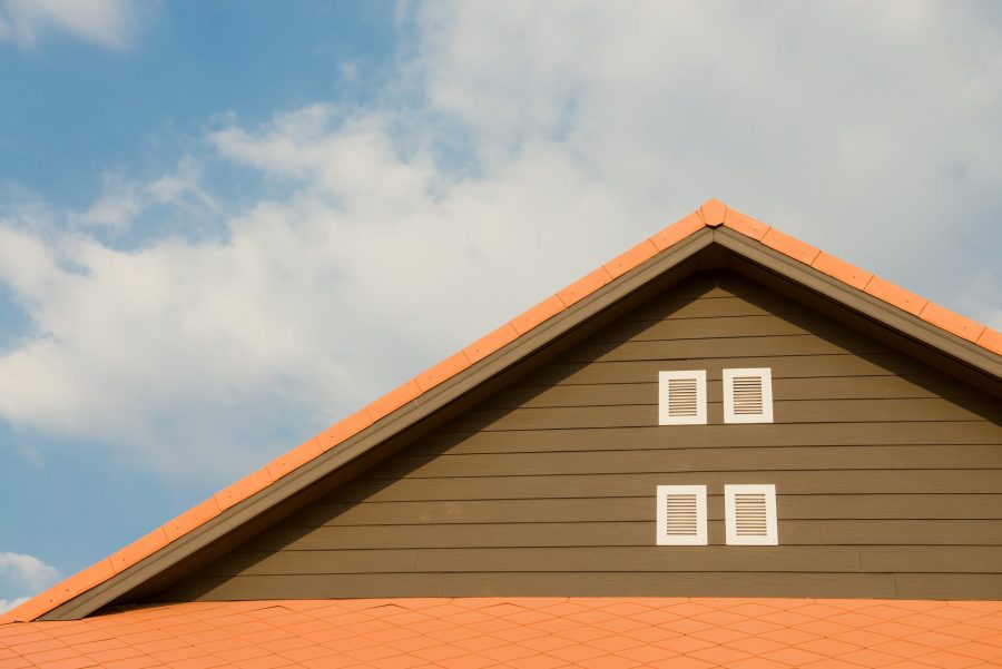 When to Know It's Time to Replace The Roof On Your Home