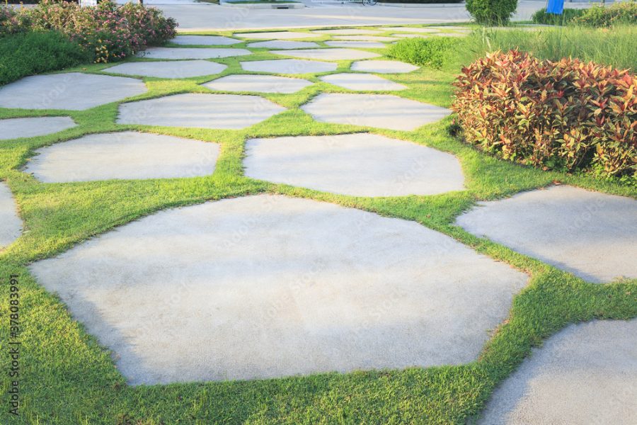 5 Ways You Can Spice Up Your Garden Walkway